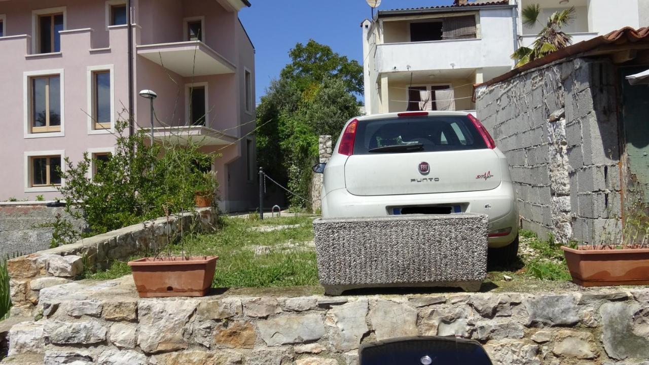 Mc Home Rovigno Esterno foto